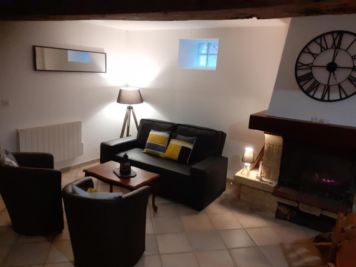 Dans La Maison D'A Cote Azerables Exteriér fotografie