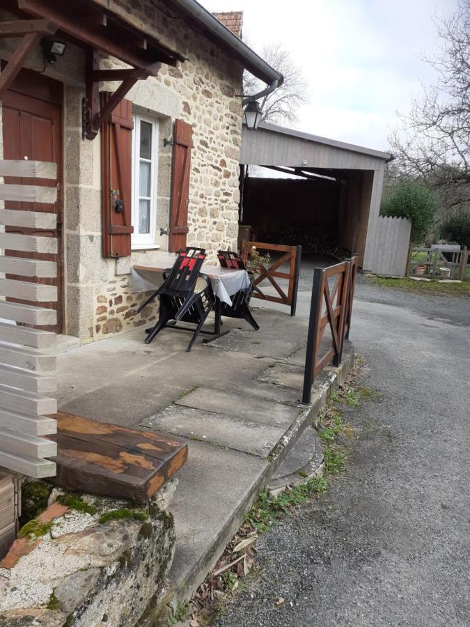 Dans La Maison D'A Cote Azerables Exteriér fotografie