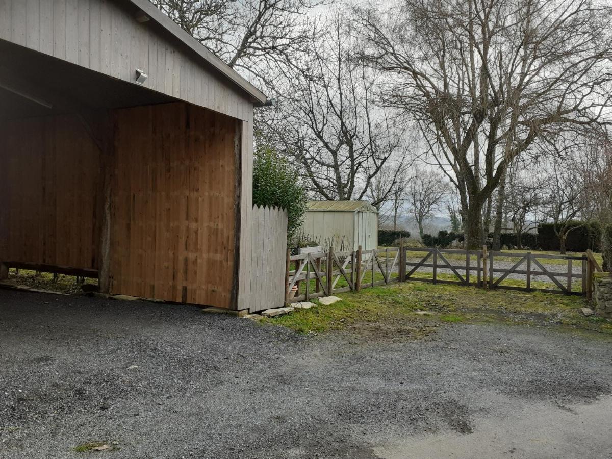 Dans La Maison D'A Cote Azerables Exteriér fotografie